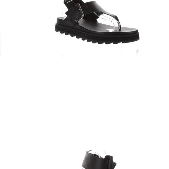 SOREL black ankle sandals worn 5 times - Picture 2 of 3